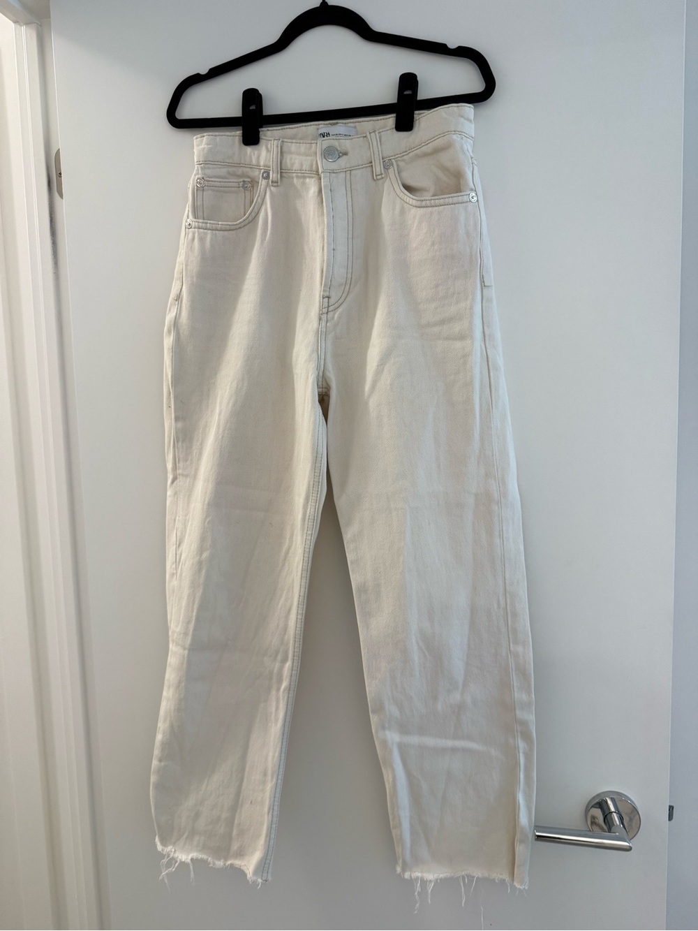 ZARA Women's Light Cream Jeans - Everyday Straight Cut
